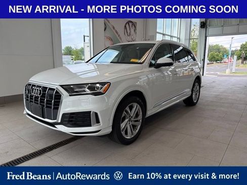 Used 2023 Audi Q7 2.0T Premium w/ Convenience Package AWD/4WD image 3