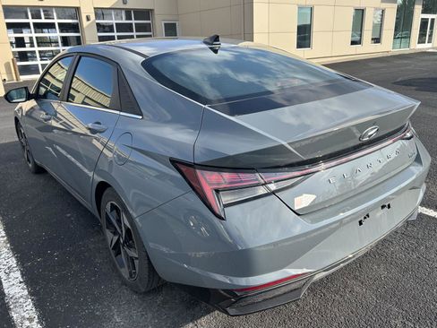 Used 2016 Honda Civic EX image 2