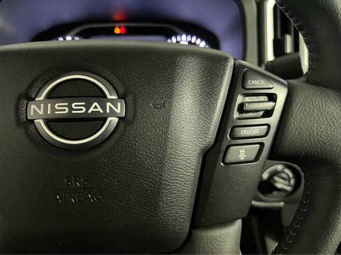 Used 2025 Nissan Frontier SV w/ SV Convenience Package AWD/4WD image 18