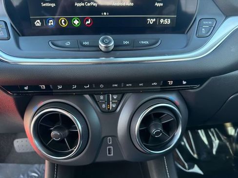 Used 2025 Chevrolet Blazer LT image 24