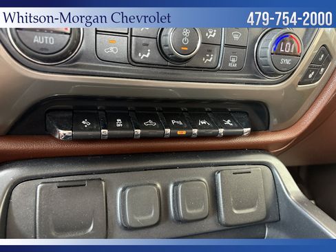 Used 2018 Chevrolet Silverado 1500 High Country AWD/4WD image 28