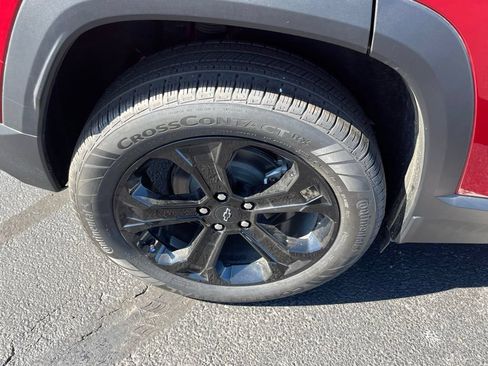 New 2026 Chevrolet Equinox LT w/ Convenience Package II FWD image 9
