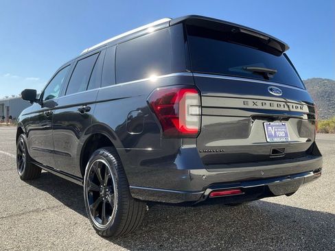 Certified 2024 Ford Expedition Limited image 84
