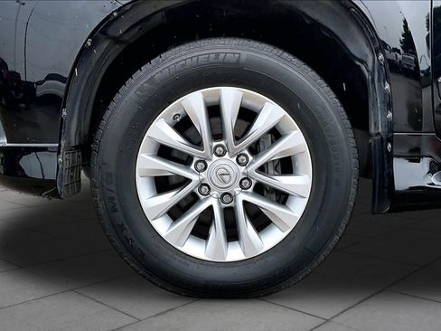 Used 2019 Lexus GX 460 Premium image 11