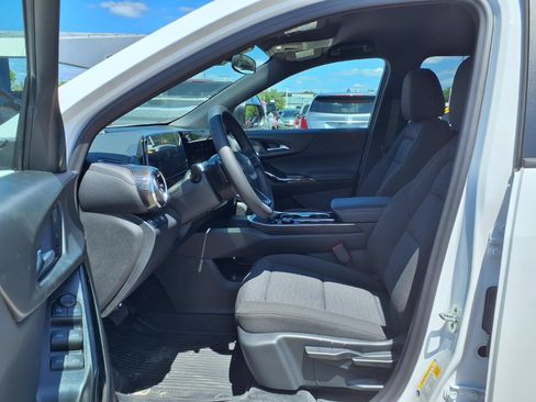 New 2026 Chevrolet Equinox LT FWD image 14