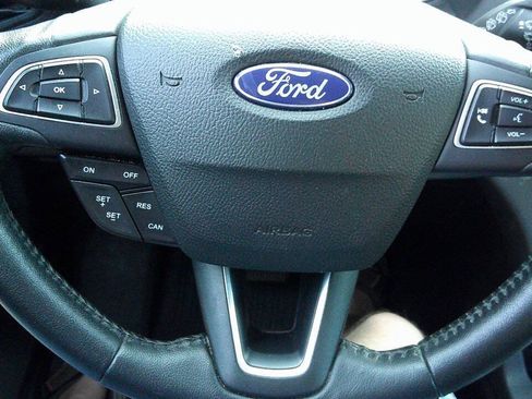 Used 2019 Ford Escape SEL AWD/4WD image 28