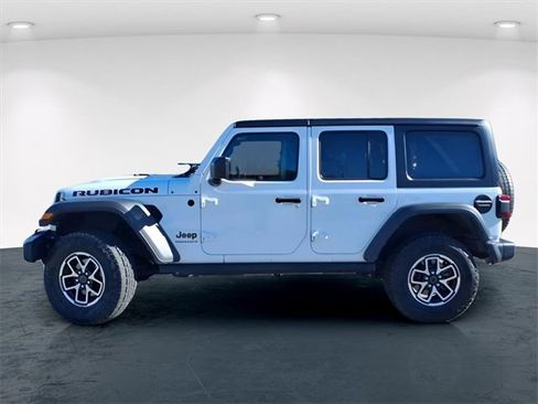Used 2024 Jeep Wrangler Unlimited Rubicon image 3
