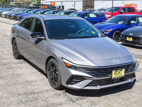 New 2026 Hyundai Elantra SEL Sport Premium w/ Cargo Package image 3