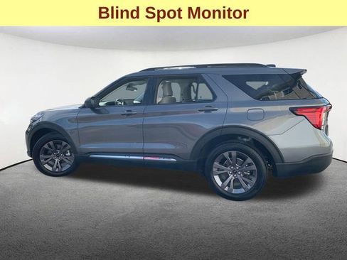 Certified 2025 Ford Explorer Active w/ Active Comfort Package image 8