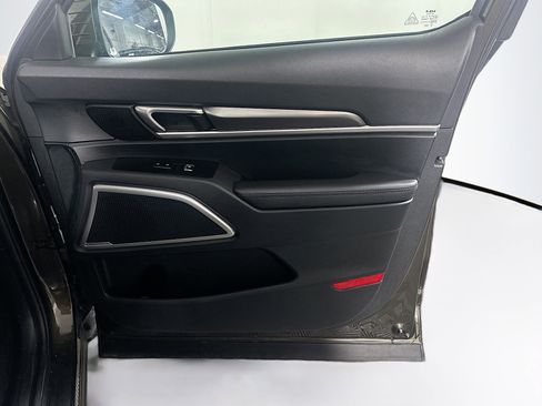 Used 2025 Kia Telluride S image 35