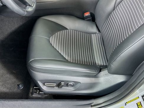 Certified 2024 Toyota Camry SE image 19