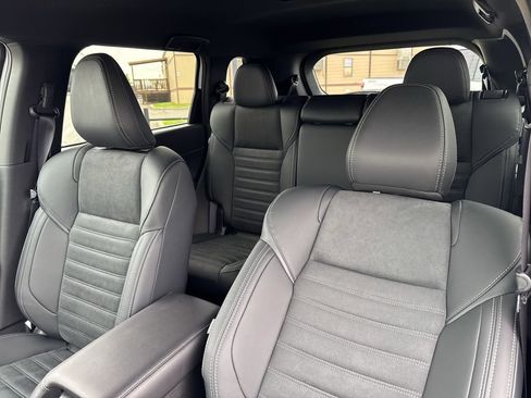 New 2026 Mitsubishi Outlander LE FWD image 31