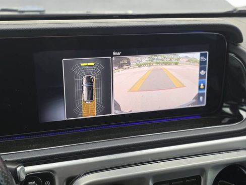 Used 2019 Mercedes-Benz G 550 w/ AMG Line image 11