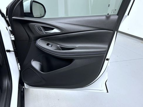 Used 2025 Buick Encore GX Sport Touring w/ Comfort Package image 16