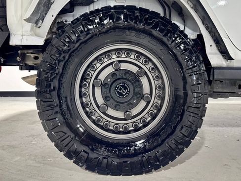 Used 2020 Jeep Wrangler Unlimited Rubicon w/ LED Lighting Group image 34