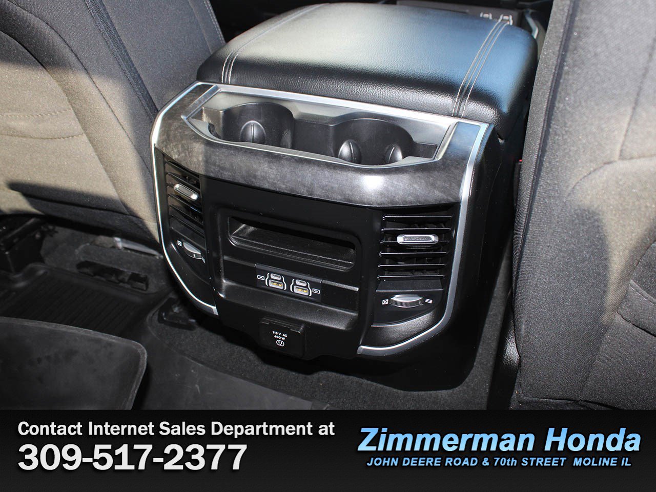 Used 2022 RAM 1500 Big Horn AWD/4WD image 9