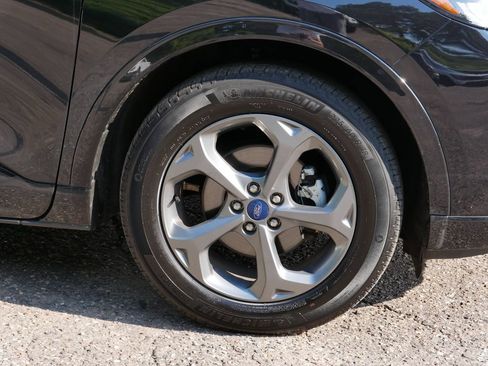 Used 2023 Ford Escape ST-Line Select AWD/4WD image 7