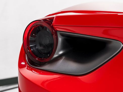 Used 2018 Ferrari 488 GTB image 48