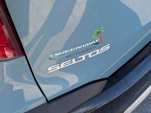 Certified 2024 Kia Seltos SX w/ SX Sunroof Package image 21