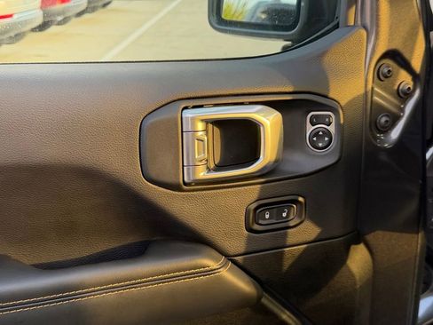 New 2026 Jeep Gladiator Sport AWD/4WD image 13