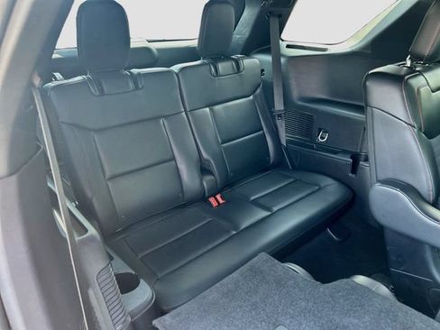 Certified 2025 Ford Explorer ST-Line AWD/4WD image 36