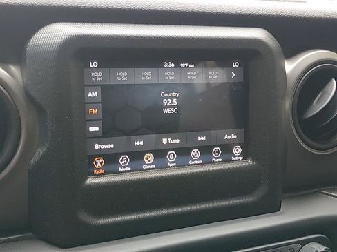 Used 2021 Jeep Wrangler Sport AWD/4WD image 15