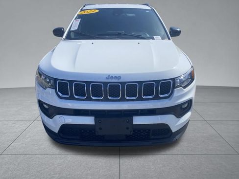 Used 2024 Jeep Compass Latitude AWD/4WD image 19