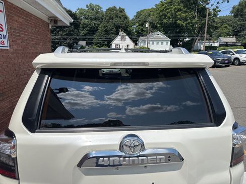 Used 2017 Toyota 4Runner Limited AWD/4WD image 6