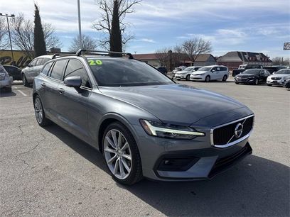 Used 2020 Volvo V60 T5 Momentum w/ Momentum Advanced Package