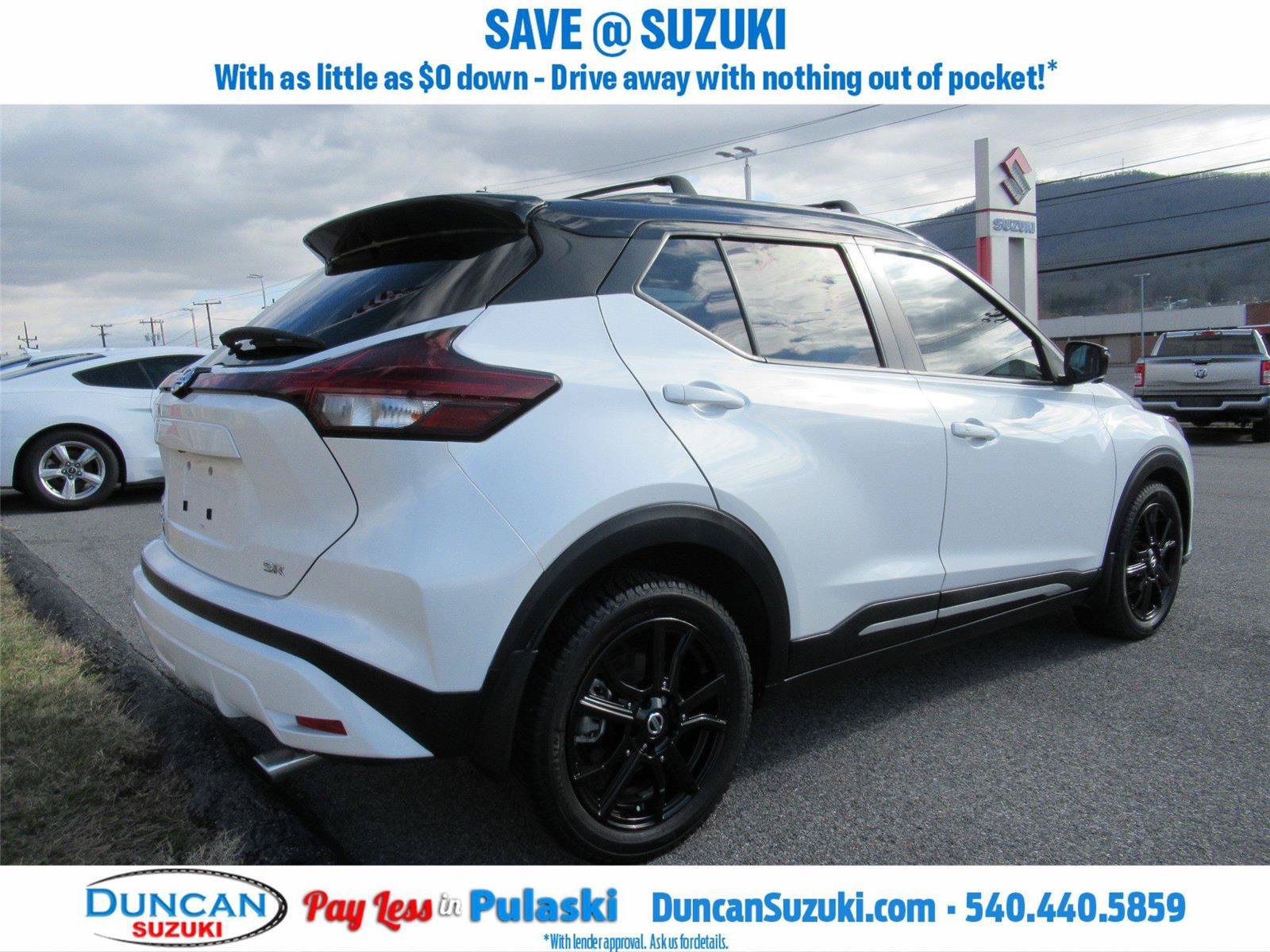 Used 2021 Nissan Kicks SR w/ SR Premium Package FWD image 7