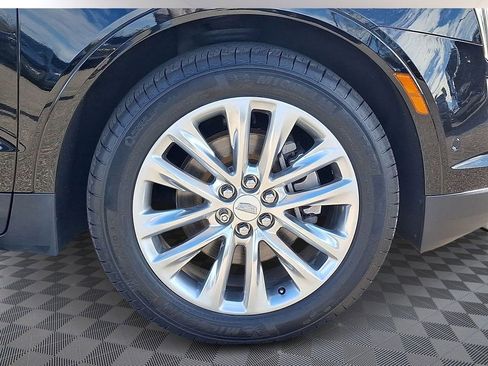 Used 2017 Cadillac XT5 Platinum w/ Driver Assist Package image 8
