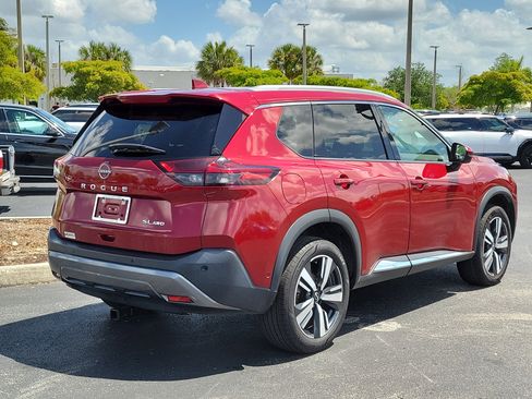 Used 2023 Nissan Rogue SL w/ SL Premium Package image 6