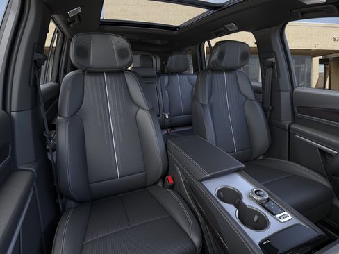 New 2026 Cadillac Vistiq Luxury AWD/4WD image 16