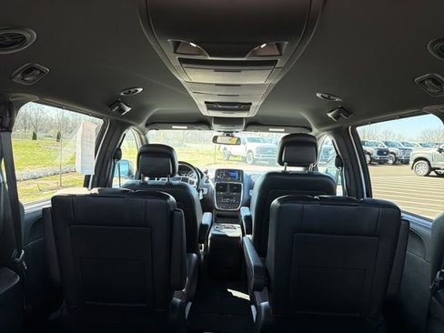 Used 2018 Dodge Grand Caravan GT image 14