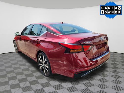 Certified 2022 Nissan Altima 2.0 SR image 3