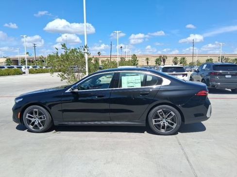 New 2027 BMW 530i RWD image 3