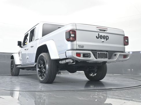 Used 2022 Jeep Gladiator Overland image 62