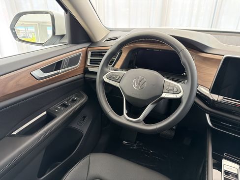 New 2026 Volkswagen Atlas SE image 27