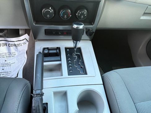 Used 2008 Jeep Liberty Sport image 13