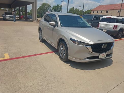 Used 2025 MAZDA CX-5 AWD 2.5 S w/ Select Package image 6