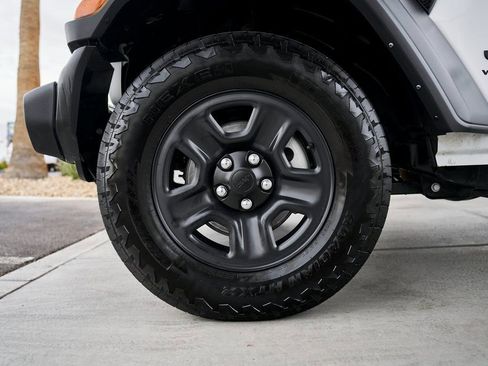 Used 2023 Jeep Wrangler Sport image 3