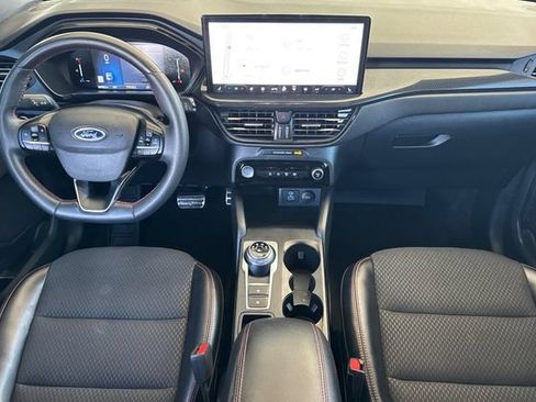 Used 2023 Ford Escape ST-Line w/ Tech Pack #1 AWD/4WD image 13