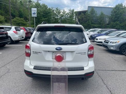 Used 2015 Subaru Forester 2.5i Limited AWD/4WD image 6