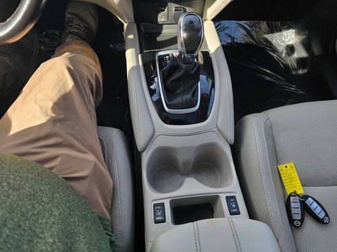 Used 2018 Nissan Rogue Sport SL w/ SL Premium Package image 23