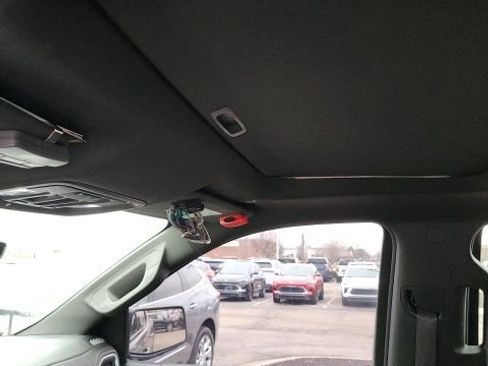 Used 2021 GMC Sierra 1500 AT4 w/ AT4 Value Package image 13