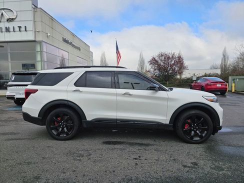 Used 2023 Ford Explorer ST w/ Equipment Group 401A image 8