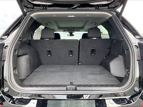 Used 2023 Chevrolet Equinox LT AWD/4WD image 29