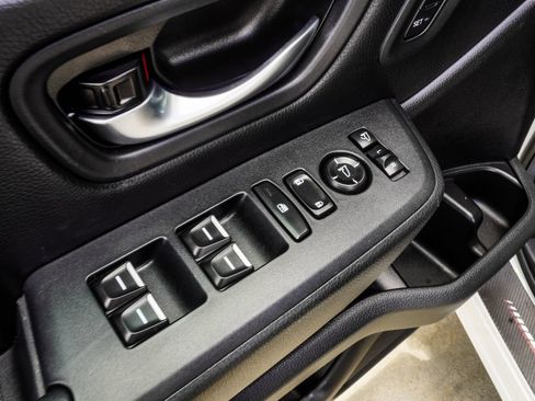 Used 2025 Honda Pilot Elite image 32