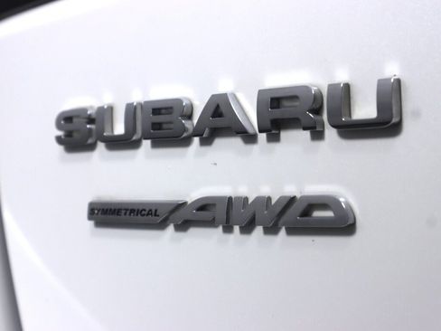 Used 2024 Subaru Outback Premium AWD/4WD image 31