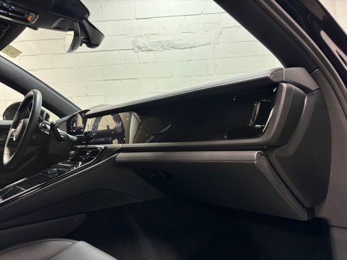Used 2024 Porsche Panamera 4 image 29